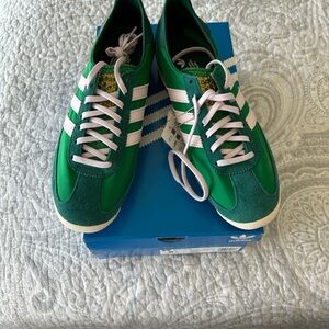 Adidas Women’s Green Gazelle-Inspired Sneakers with Pink Stripes